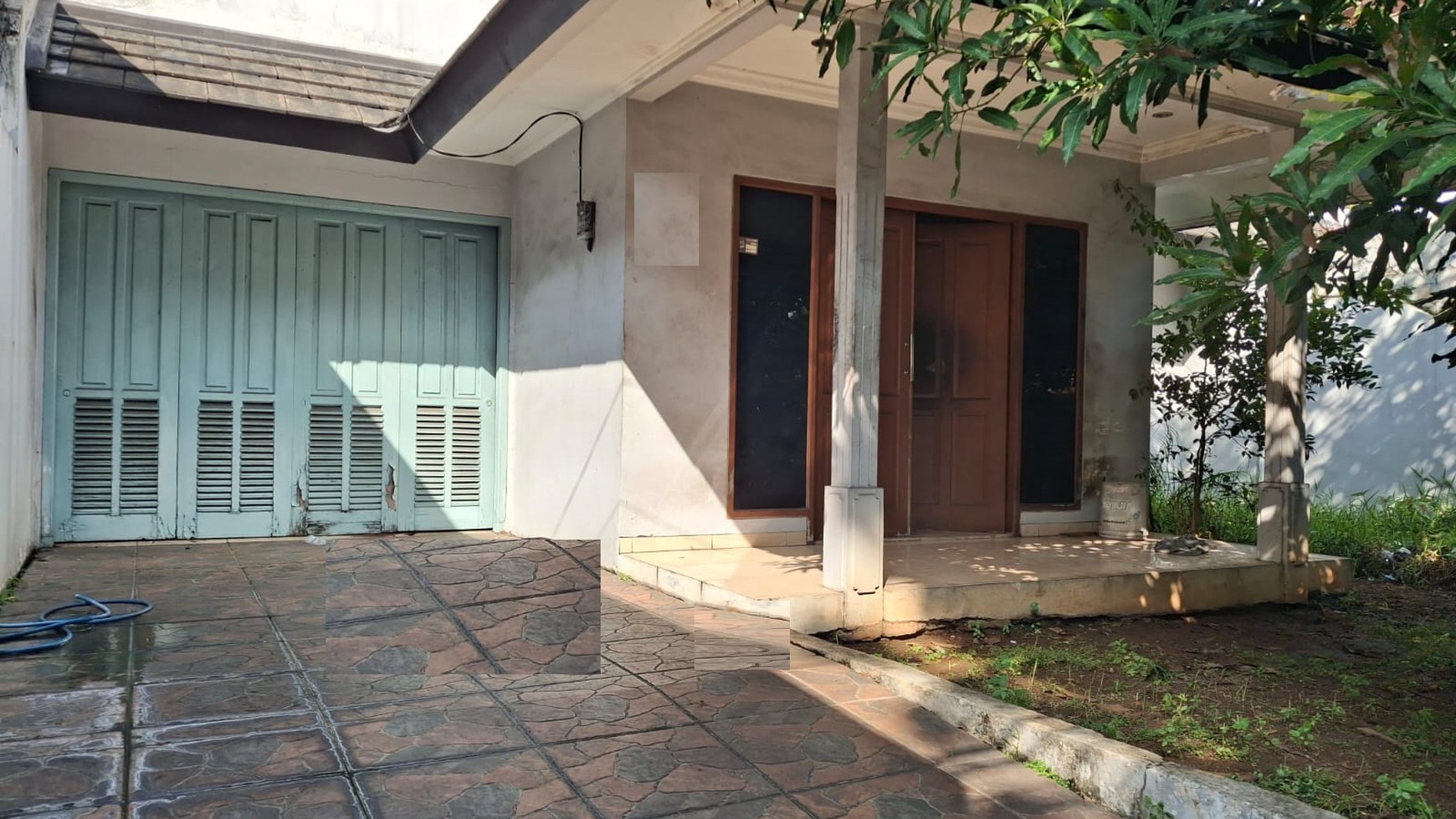 Rumah bebas banjir, lokasi strategis pinggir jalan utama di Bintaro