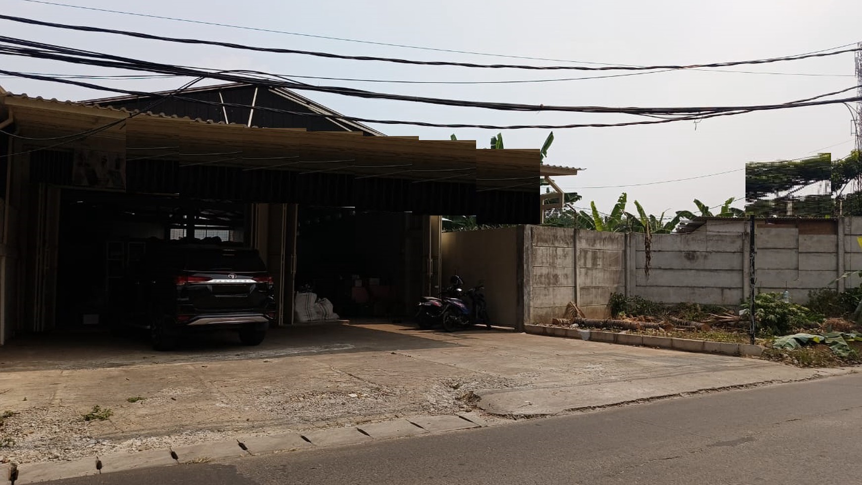 Kavling/ ruang usaha, lokasi strategis di jalan utama Serpong