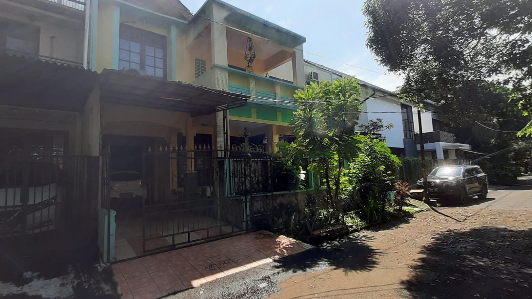 Dijual Rumah 2 Lantai Bagus siap Huni di Bintaro.