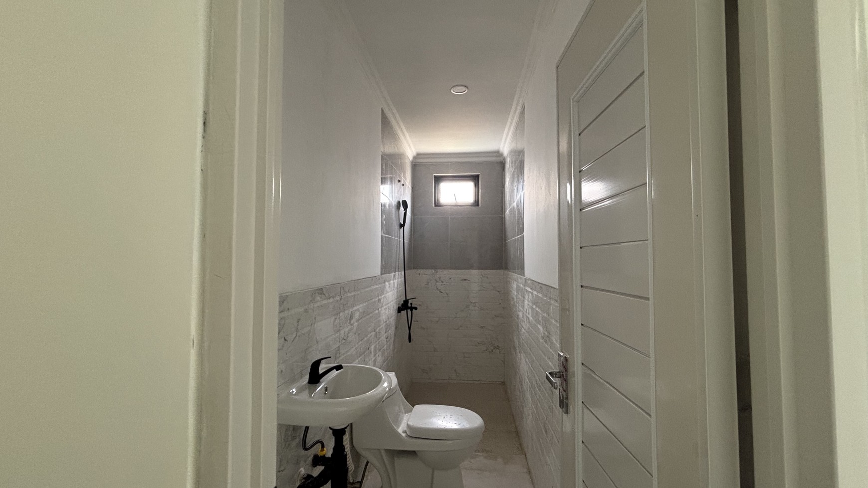 Super Deal Rumah 3 Lt Siap Huni Full Renovasi di Kota Wisata Cibubur