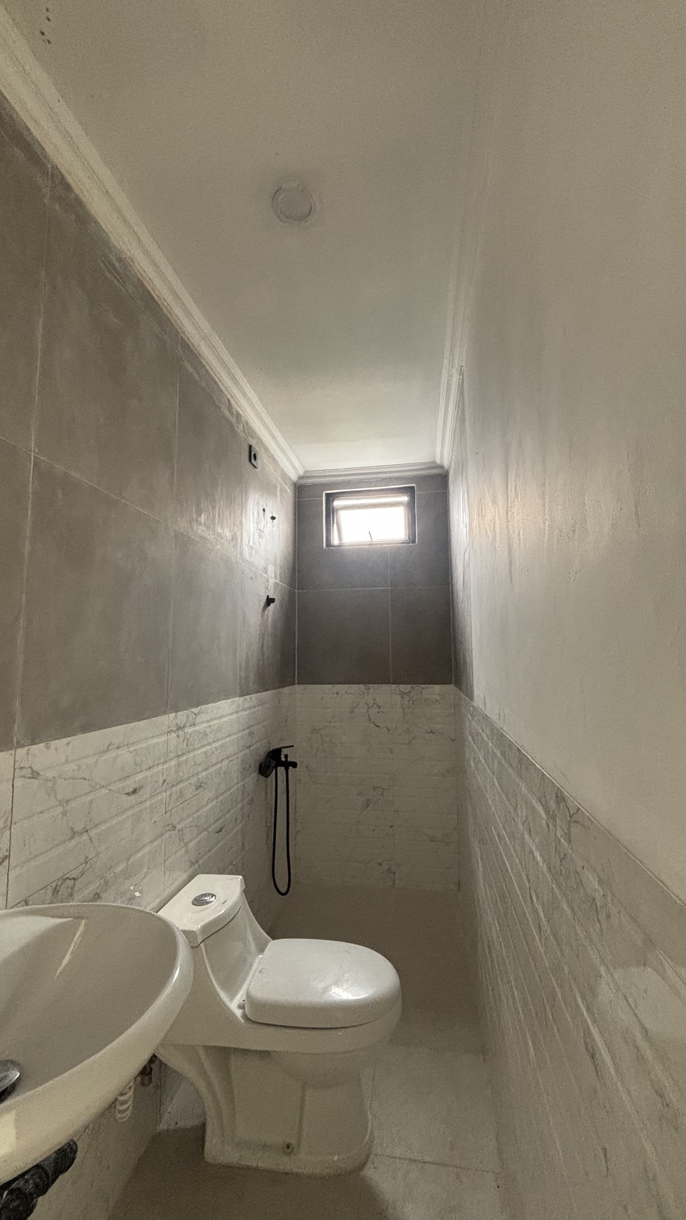Super Deal Rumah 3 Lt Siap Huni Full Renovasi di Kota Wisata Cibubur