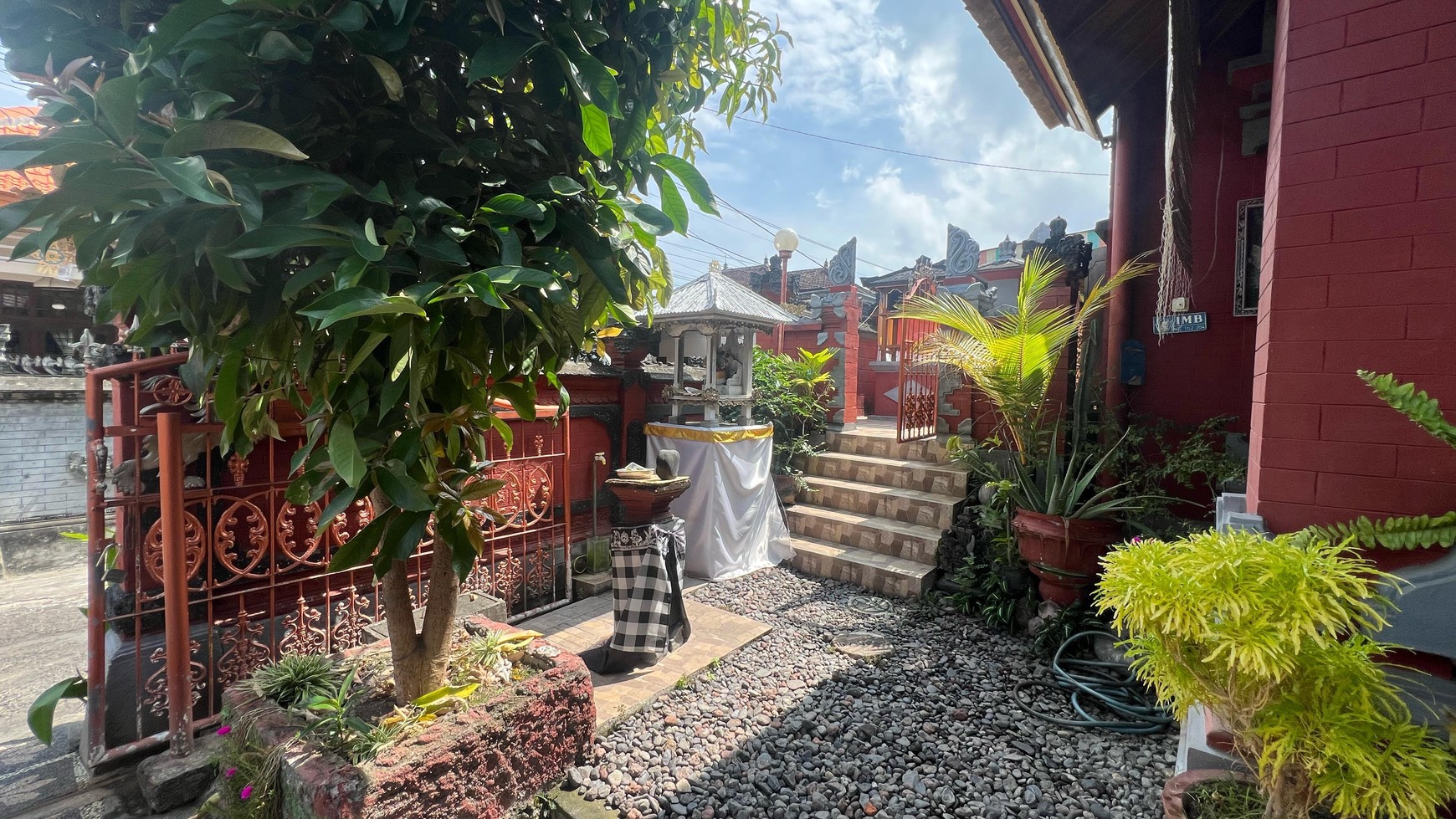 Authentic Balinese Charm House - A Home of Peace & Beauty