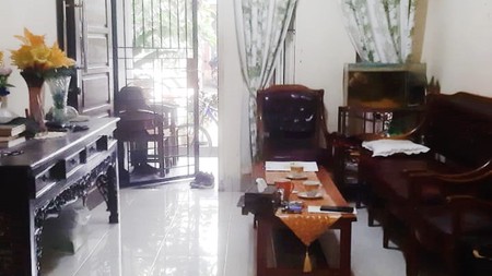 Rumah Bagus,lingkungan bersih di Graha Raya.