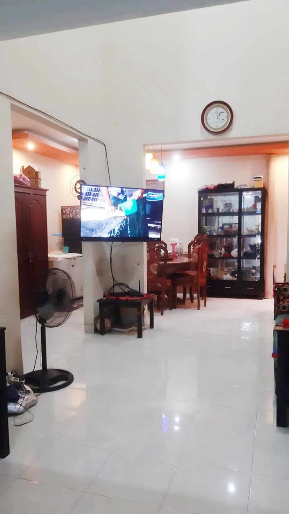 Rumah Bagus,lingkungan bersih di Graha Raya.