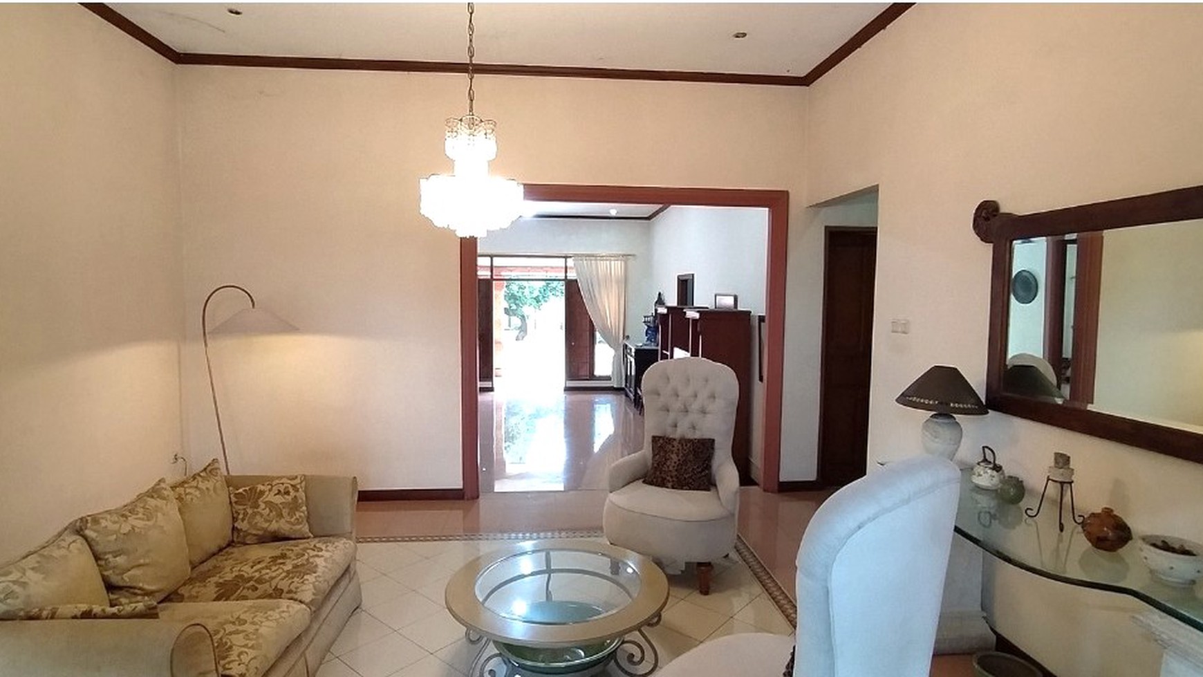 Rumah halaman luas, bebas banjir di Pesanggrahan