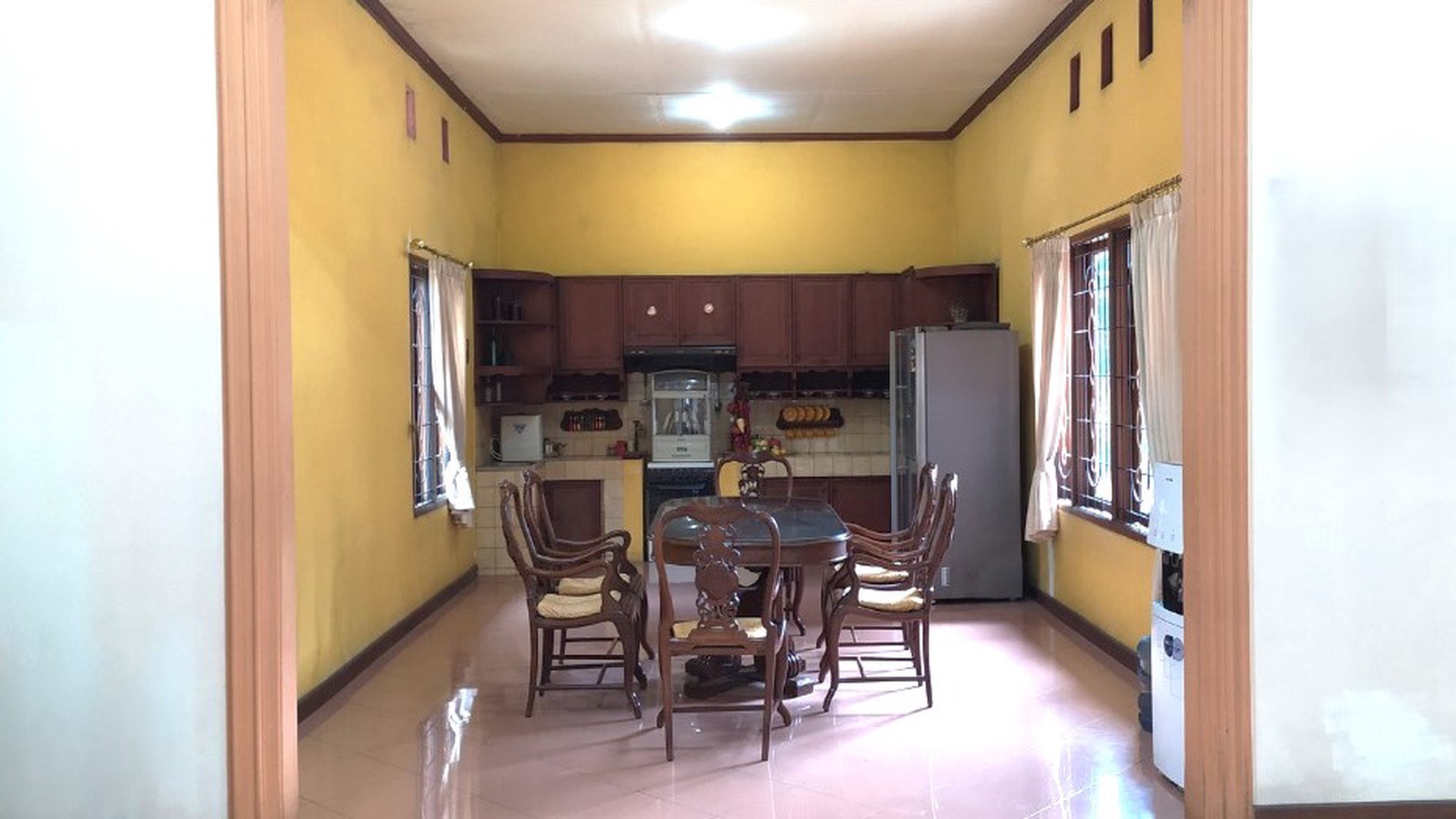 Rumah halaman luas, bebas banjir di Pesanggrahan