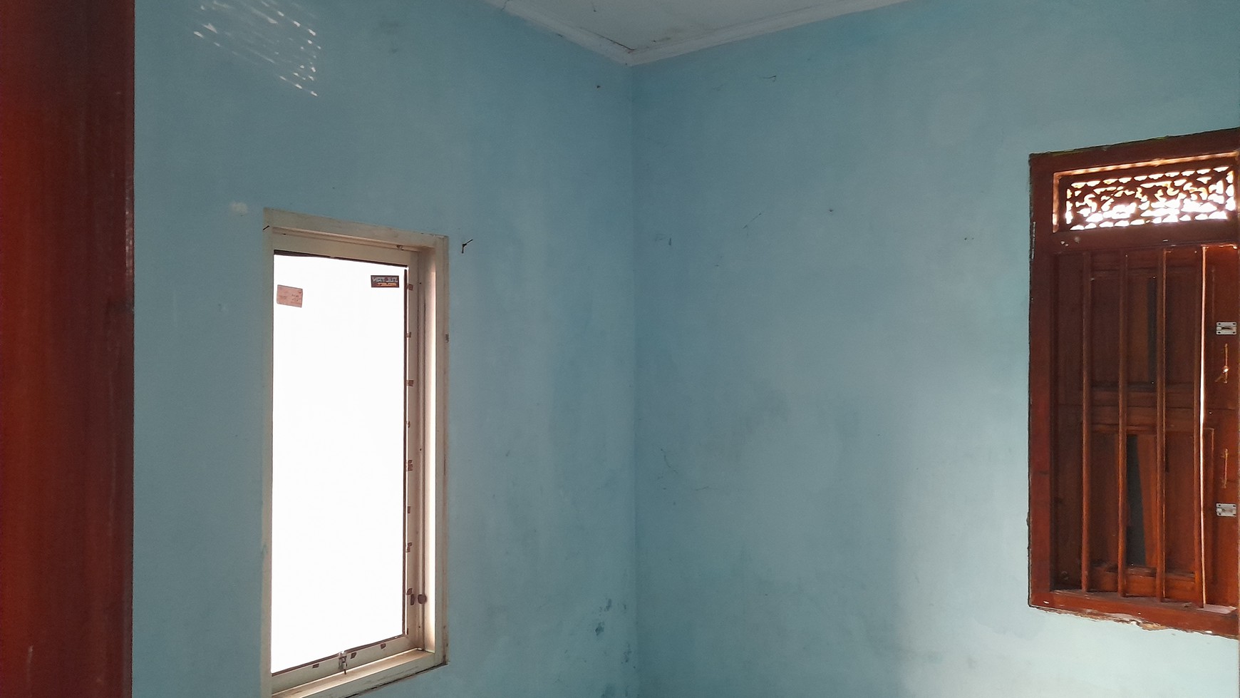 RUMAH BUTUH RENOVASI DI PERUMAHAN TUNGGORONO, JOMBANG