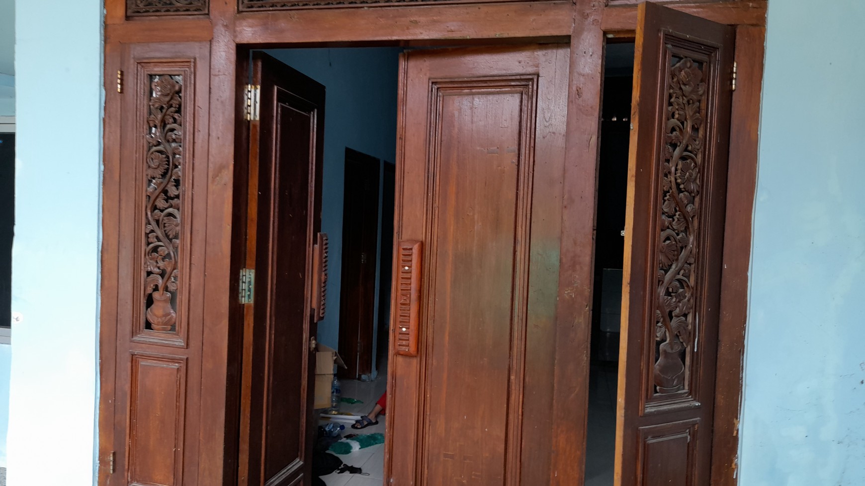 RUMAH BUTUH RENOVASI DI PERUMAHAN TUNGGORONO, JOMBANG