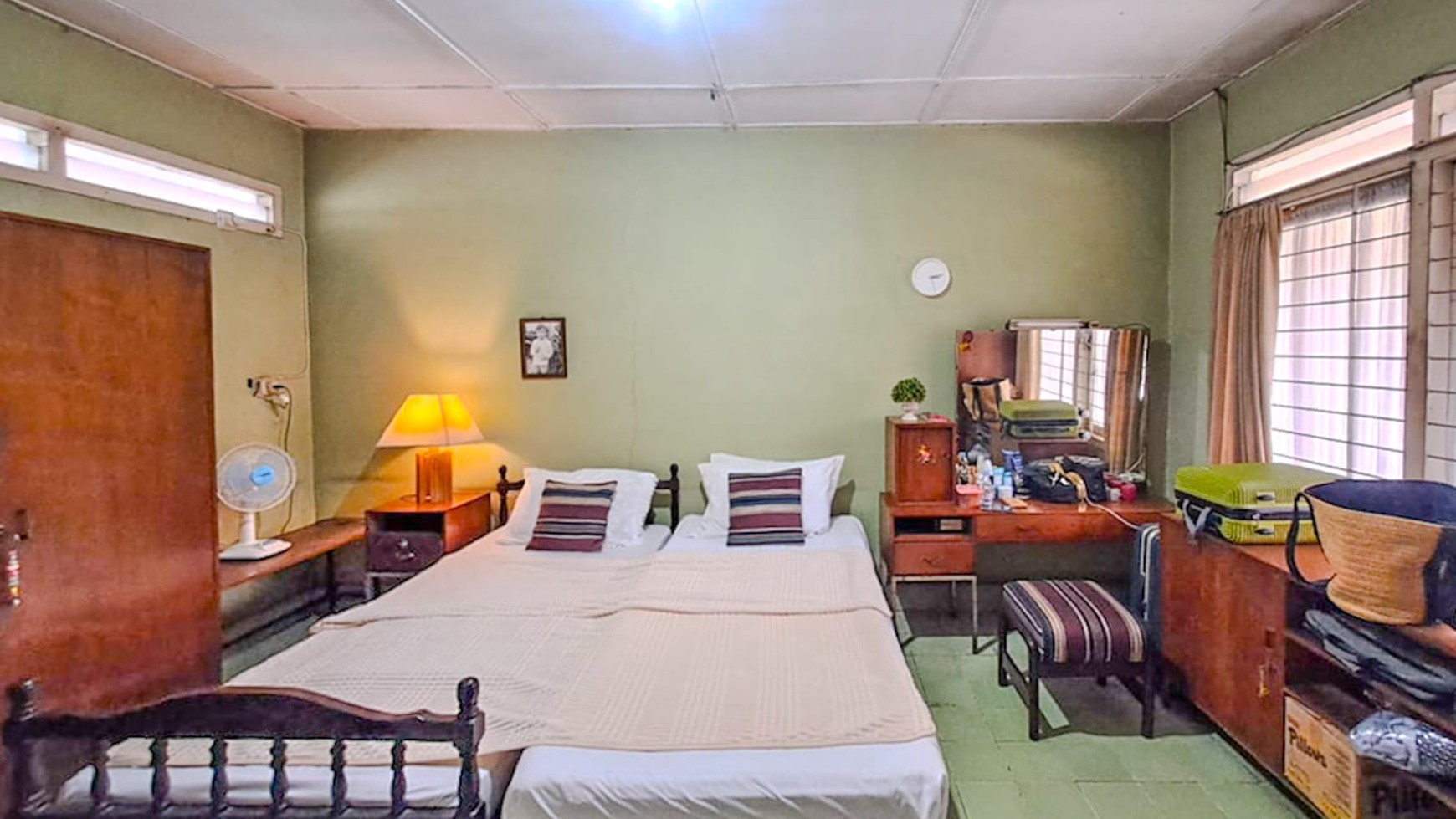 Rumah klasik di Bandung Wetan dekat Dago Juanda, Riau, Cihampelas