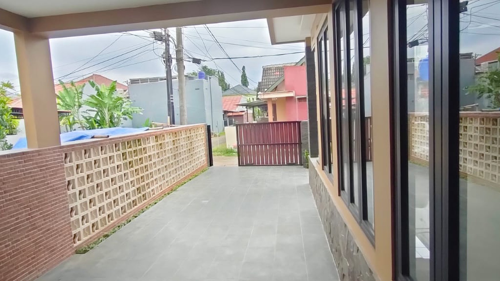 Rumah Hook Brand New di Ciputat