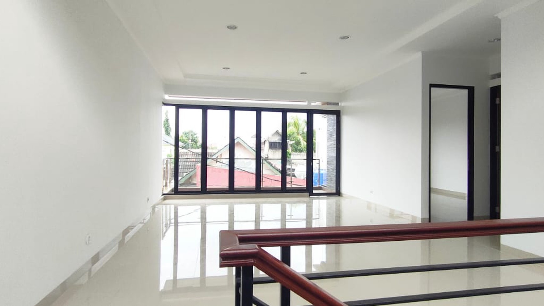Rumah Hook Brand New di Ciputat