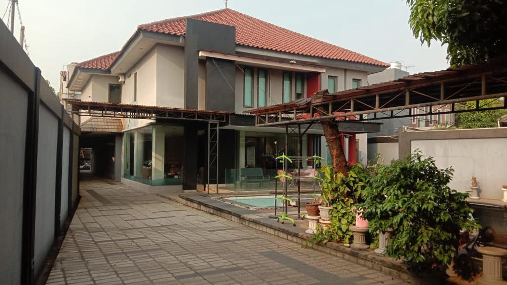 Rumah Mewah 2 Lantai Siap Huni dengan Hunian Asri @Cibubur, Jakarta Selatan