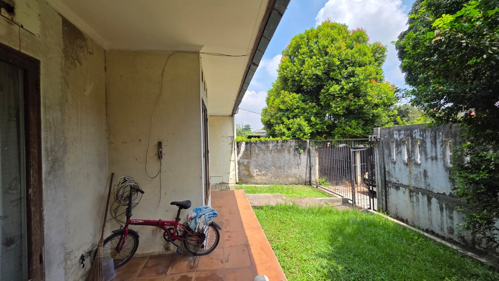 Rumah Hitung Tanah di Komplek Kowilhan, Bambu Apus, Cipayung, Jakarta Timur