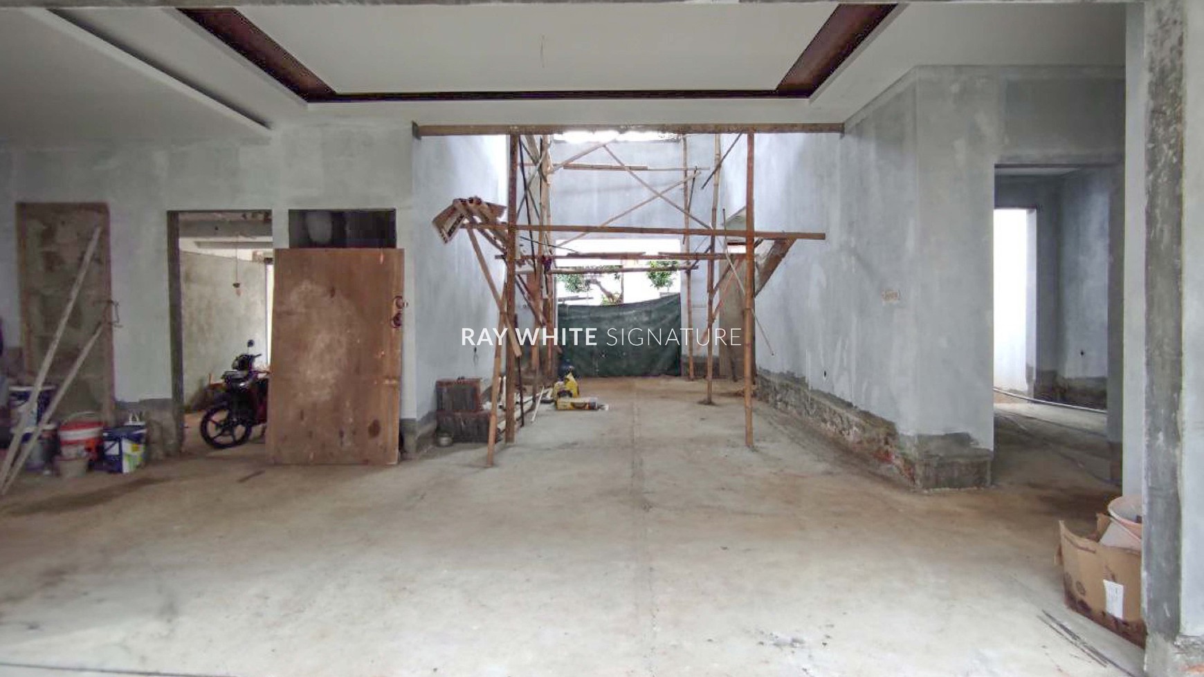 Rumah Hitung Tanah Area Cipete