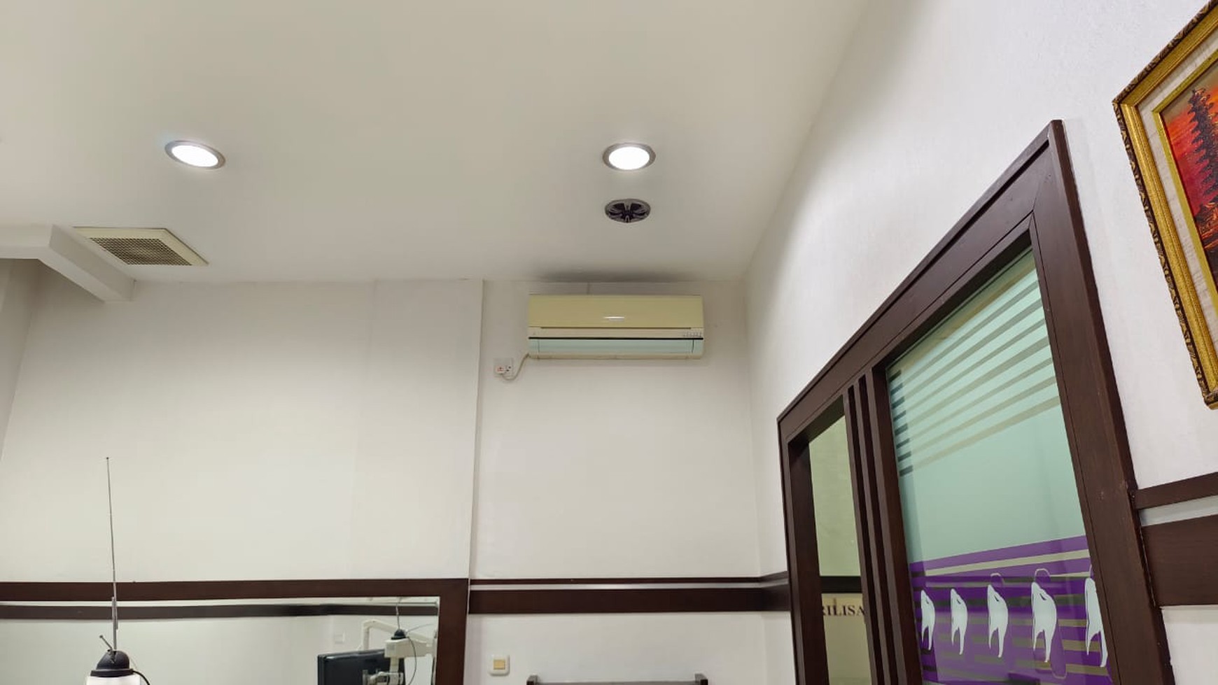 Ruko 2 Lantai di Barcelona BSD City ,Hadap Jalan RAYA Besar