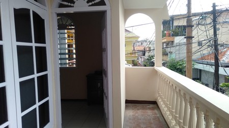 Dijual Rumah Kos di Utan Kayu - Lokasi Strategis, Dekat Kampus