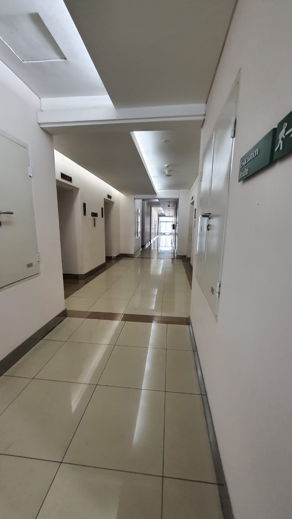 BU - Jual Rugi - Unit Mewah 3 Bed Room di Tower Empire Kemang Village