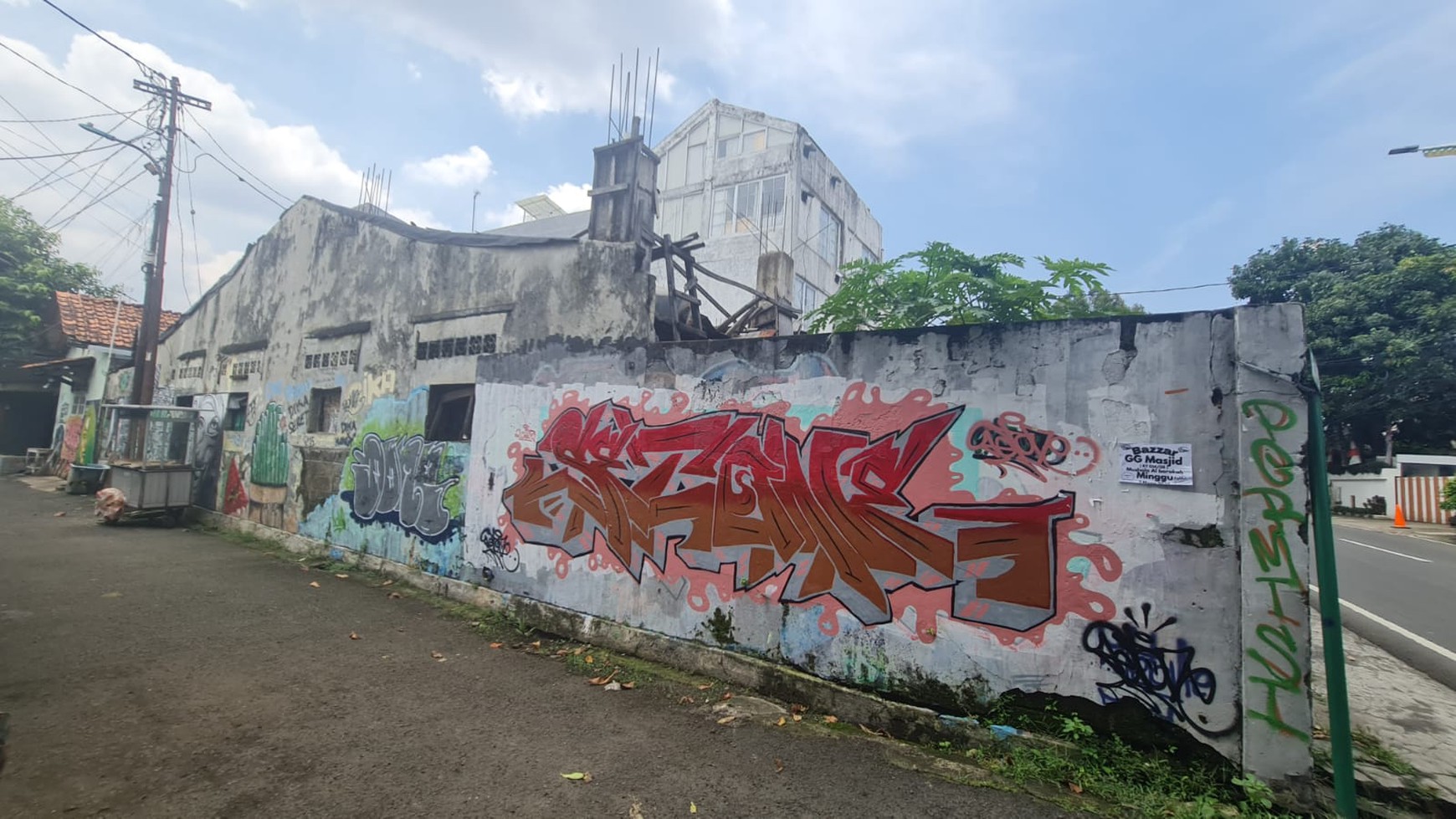 Tanah Siap Bangun Luas 247m2 Zonasi Komersial K2 di Jalan Raya Lenteng Agung