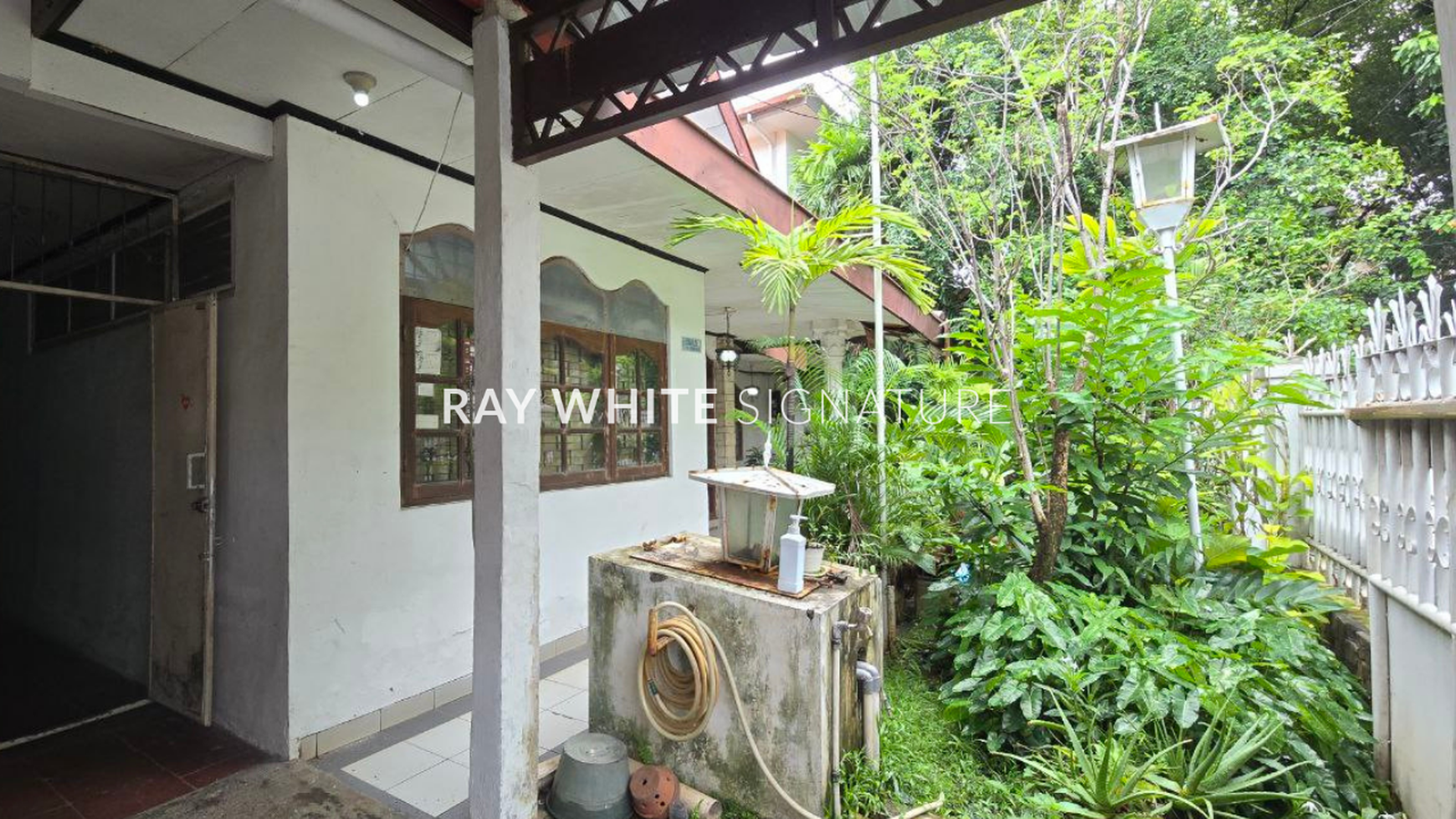 Rumah Hitung Tanah Area Cipete