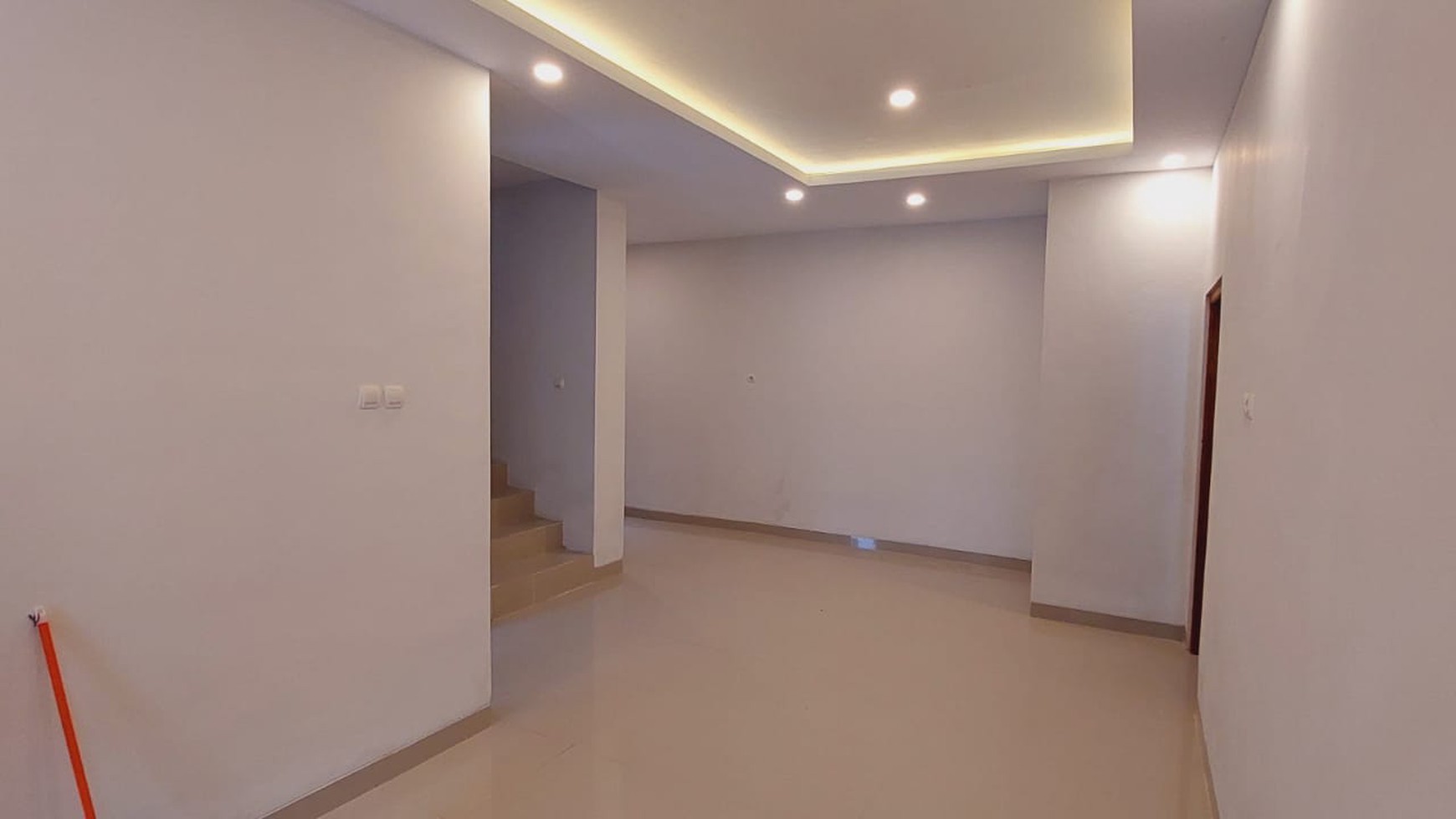 Rumah Hitung Tanah Area Cipete