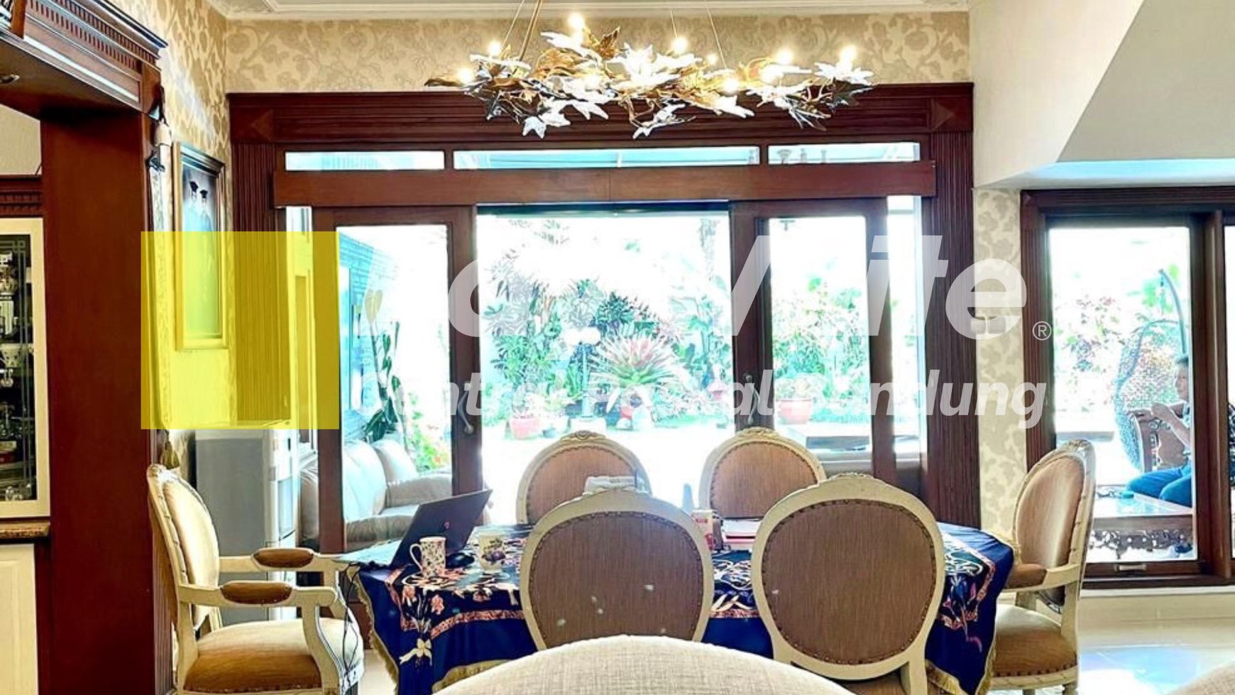 Rumah Hitung Tanah Area Cipete