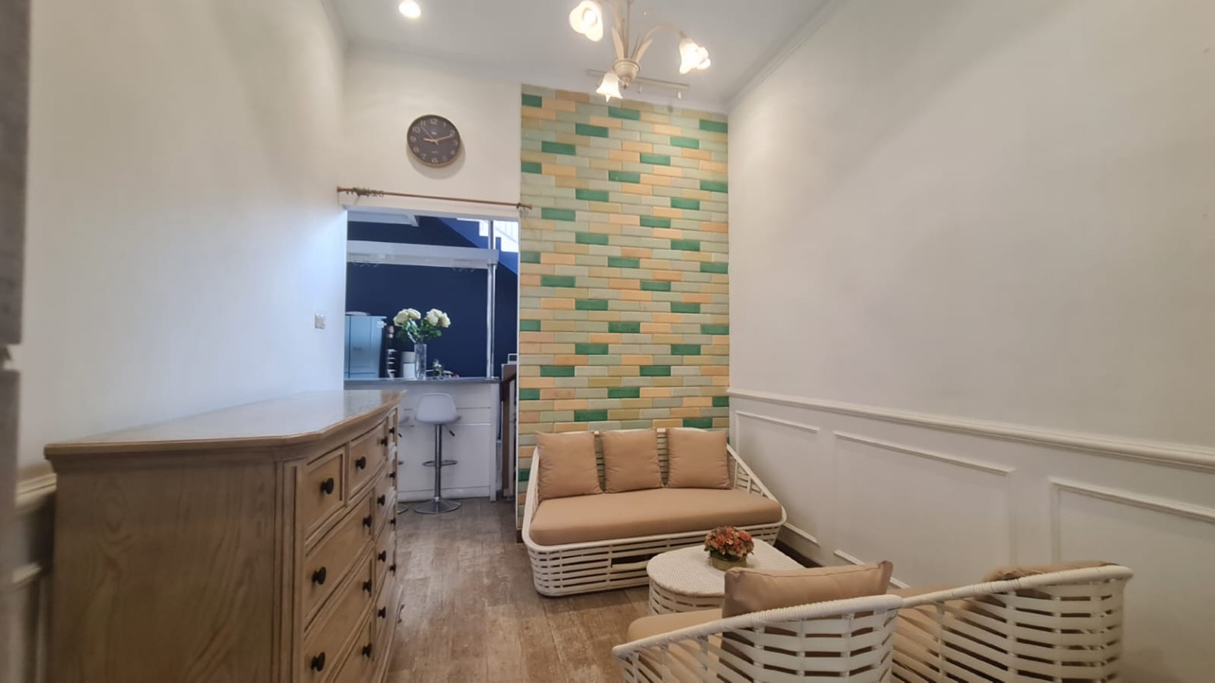 Rumah cantik siap Huni full furnish di daerah Kebagusan Jakarta Selatan.