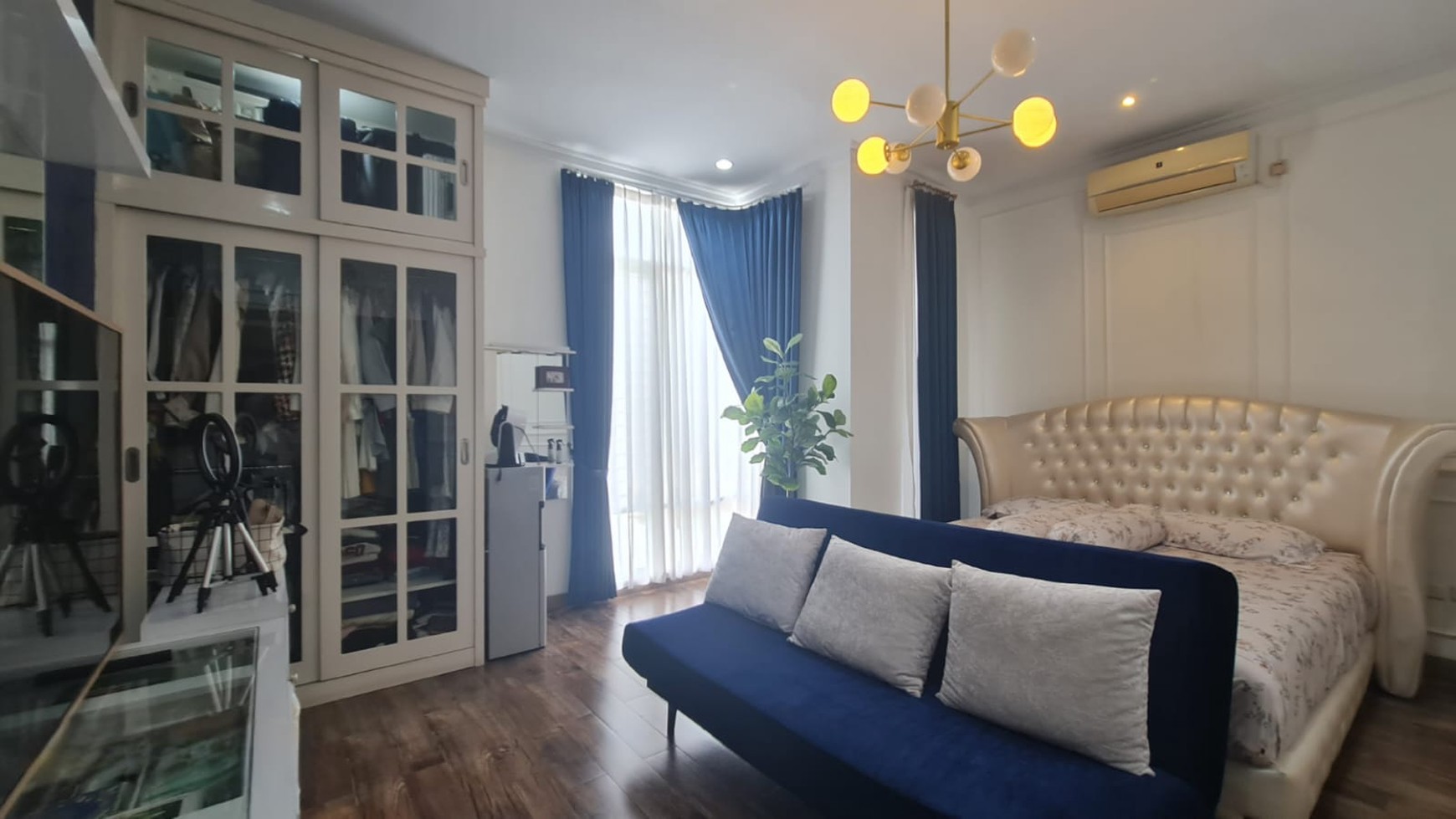 Rumah cantik siap Huni full furnish di daerah Kebagusan Jakarta Selatan.