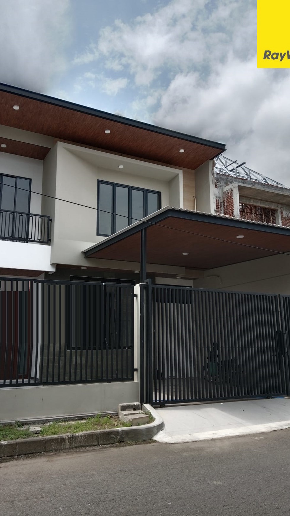 Dijual Rumah 2 lantai di Mentari Kenjeran Barat Surabaya