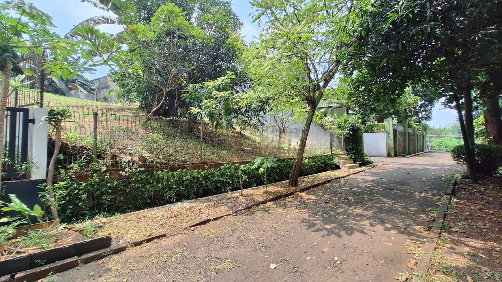 Tanah Kavling Lokasi Keren di Cinere - Strategis & Investasi Menjanjikan