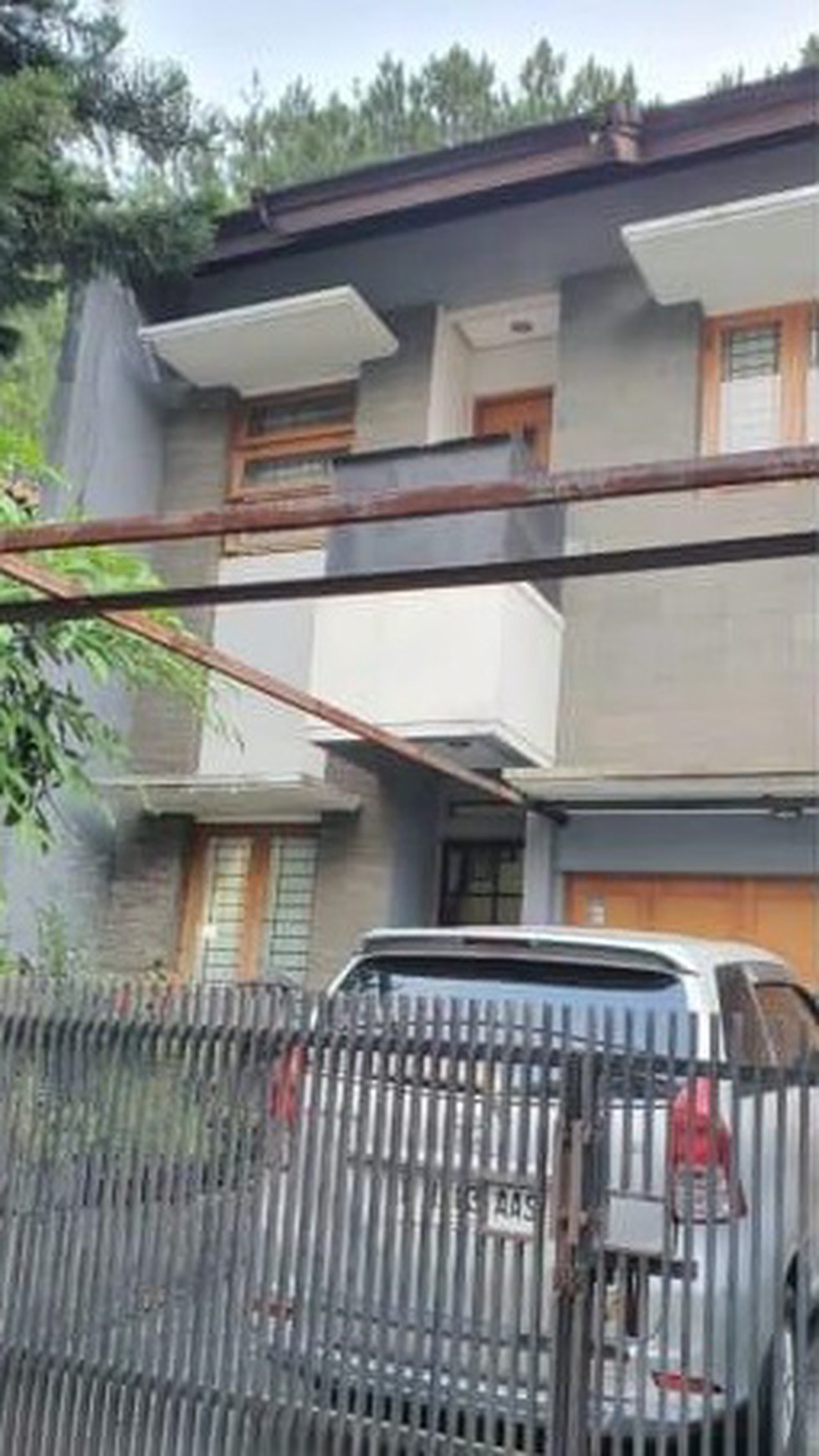 Rumah Bagus Siap Huni di Sayap Dago, Bandung