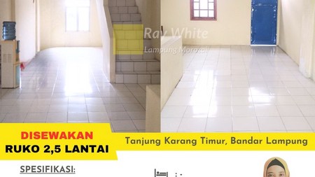 Disewakan ruko 2,5 lantai