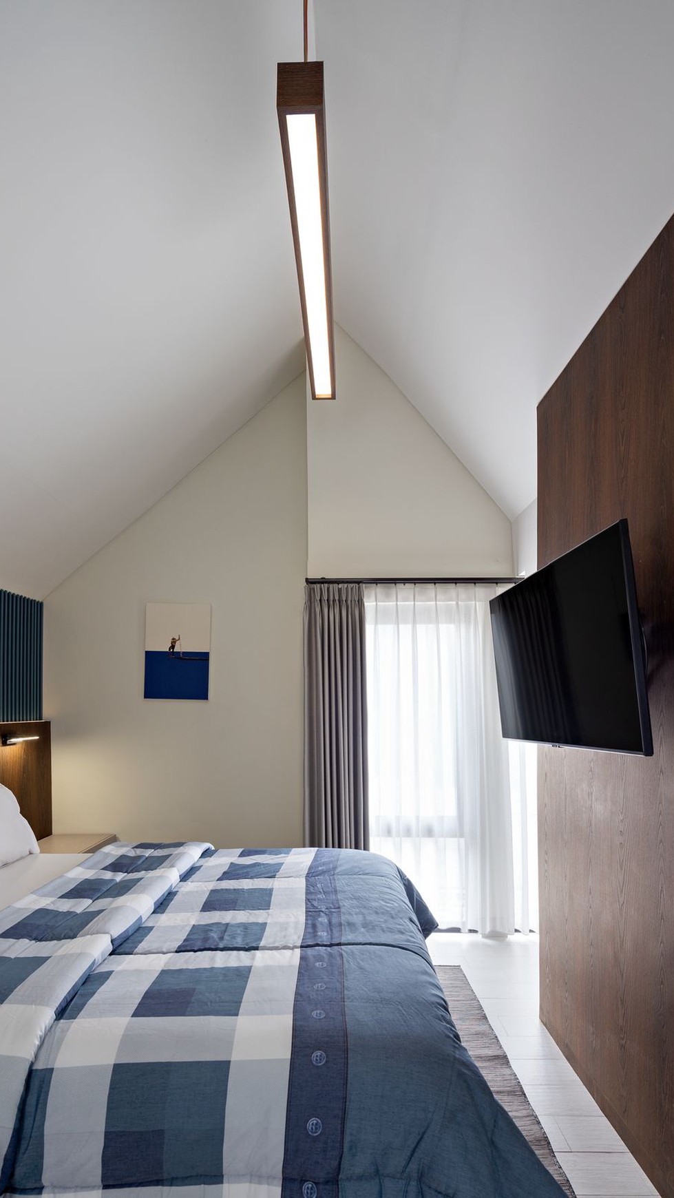 Rumah 3 Lantai, Full Furnished, Modern Minimalis di Kota Wisata Cibubur