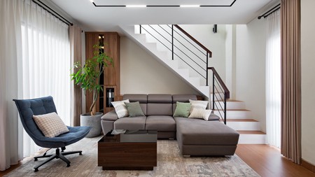 Rumah 3 Lantai, Full Furnished, Modern Minimalis di Kota Wisata Cibubur