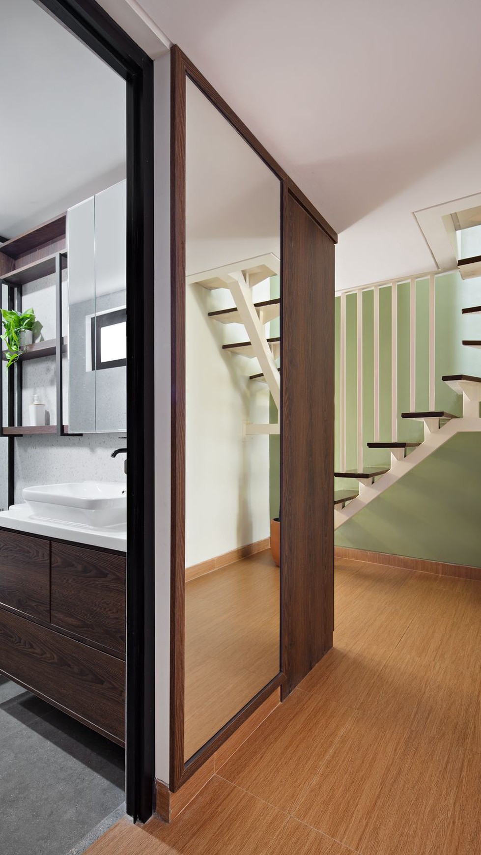 Rumah 3 Lantai, Full Furnished, Modern Minimalis di Kota Wisata Cibubur