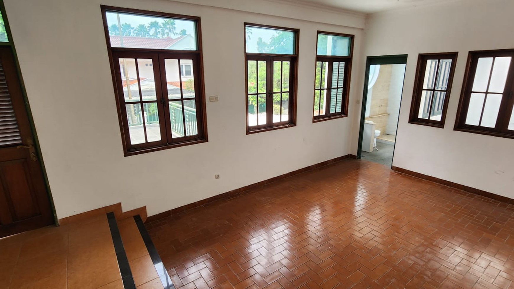 Hunian Asri Luas Diarea Cluster Villa Cinere Mas, Dekat Stasiun MRT