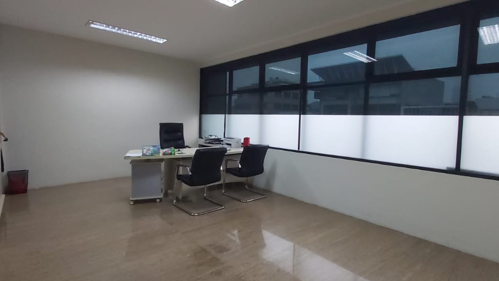 Gedung Kantor Dijual di Gambir