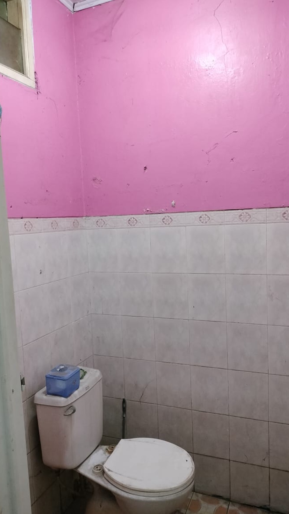 Ruko Siap untuk Usaha di Komplek Griya Bukit Jaya Gunung Putri