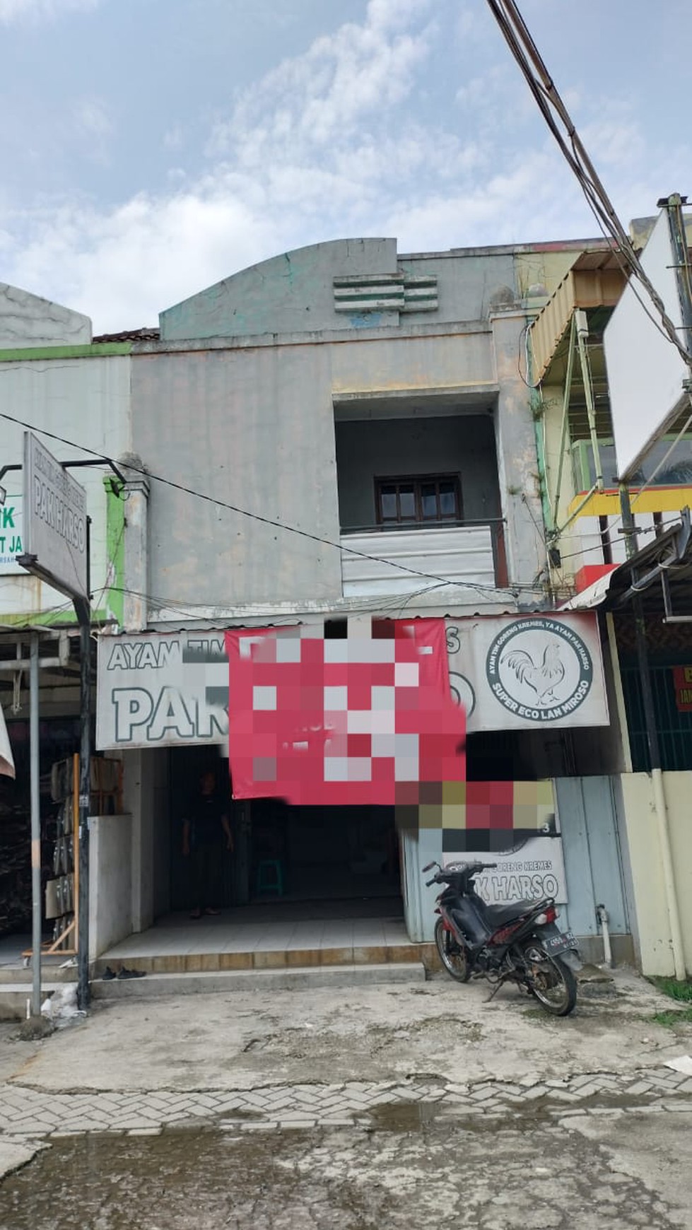 Ruko Siap untuk Usaha di Komplek Griya Bukit Jaya Gunung Putri