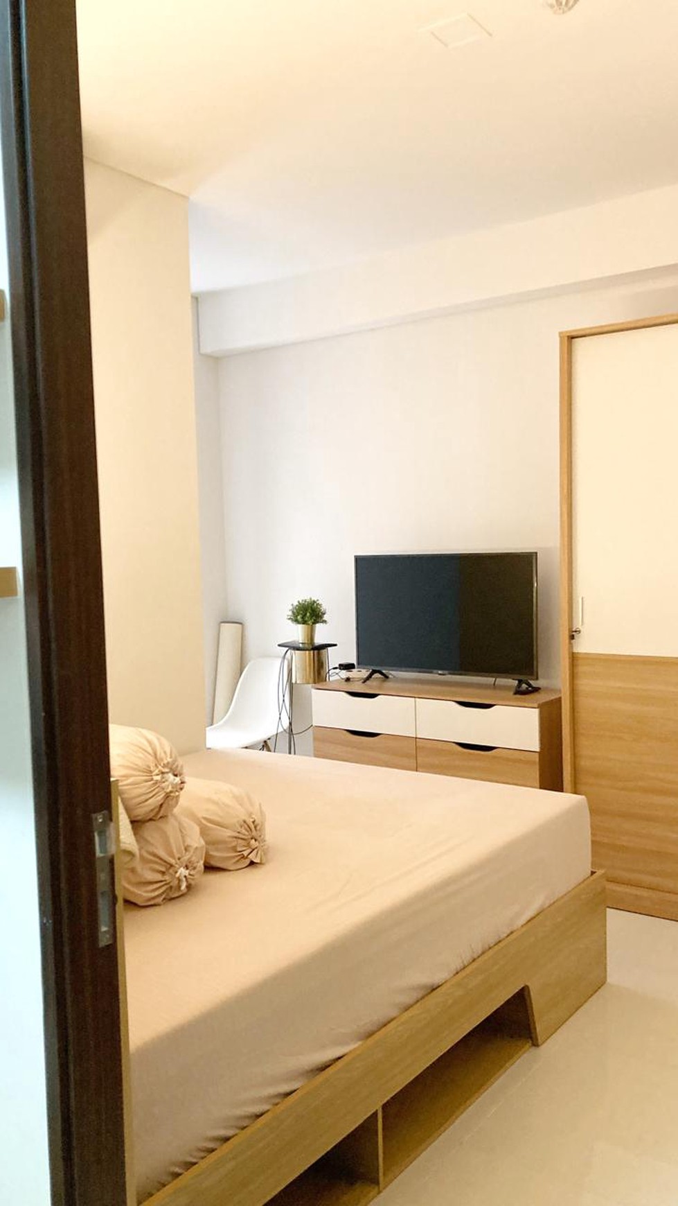 Low Price!! Unit 2 Bed Room Furnished - Apartemen Trans Park Cibubur