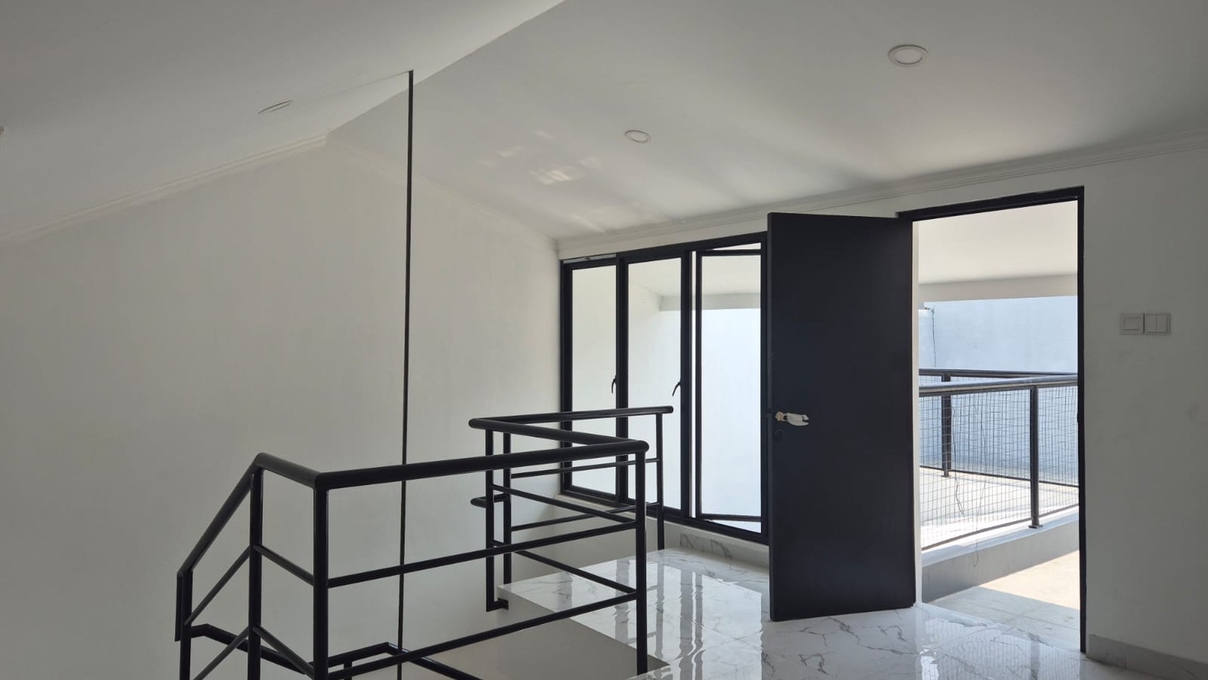 Rumah brand new siap huni di bintaro sektor 4
