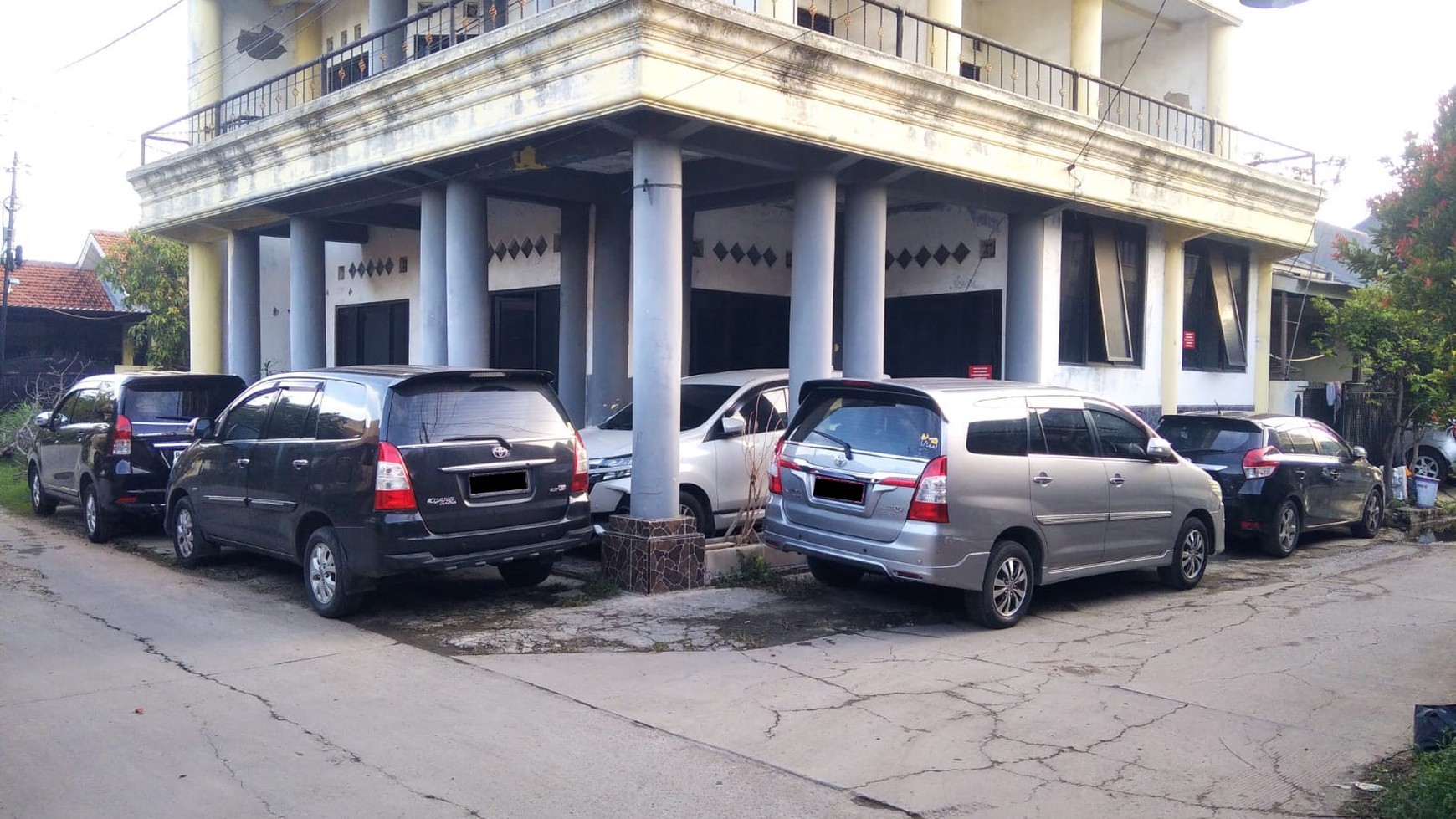 Rumah Hitung Tanah Area Cipete