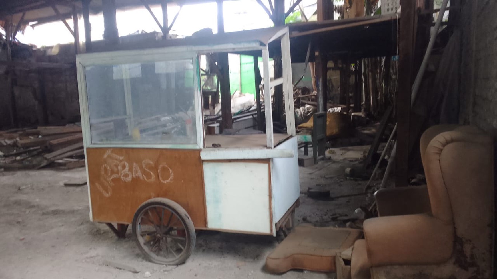 Rumah Hitung Tanah Area Cipete