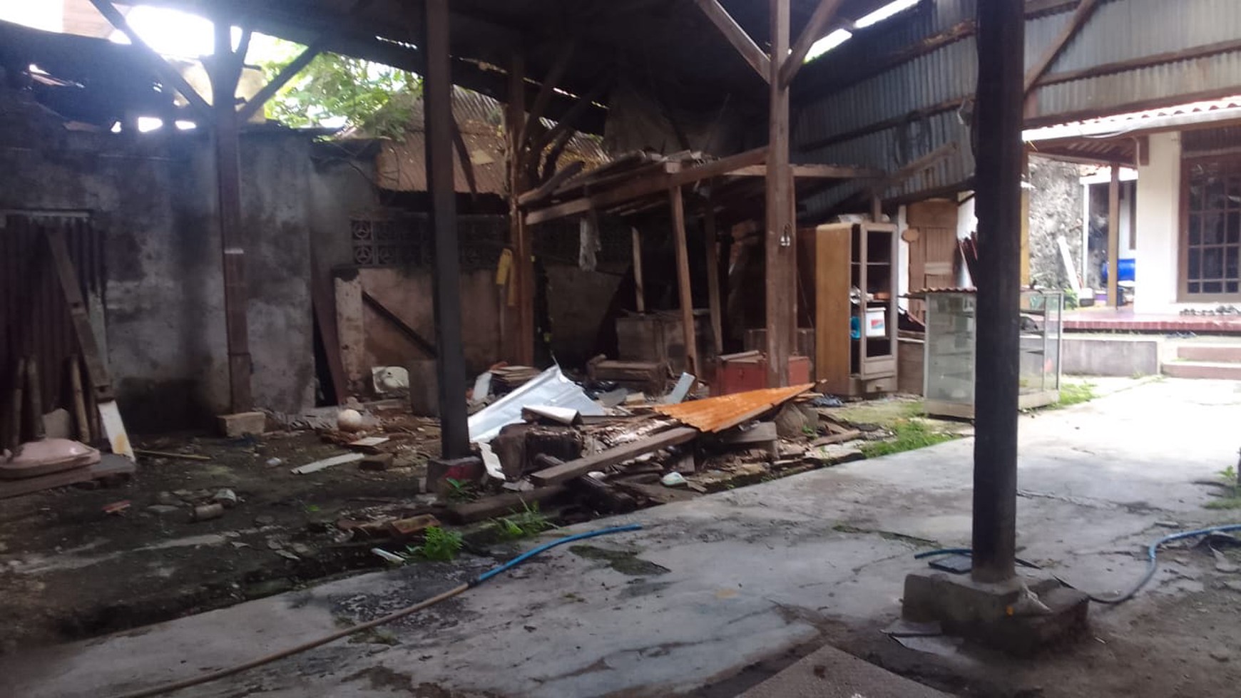 Rumah Hitung Tanah Area Cipete