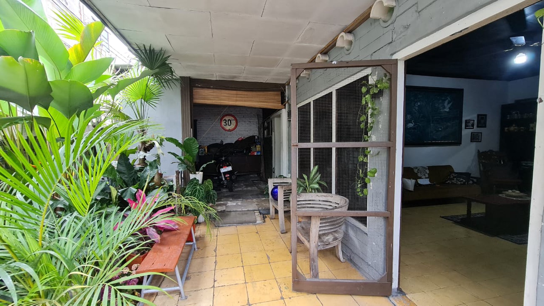 Rumah Hitung Tanah Area Cipete