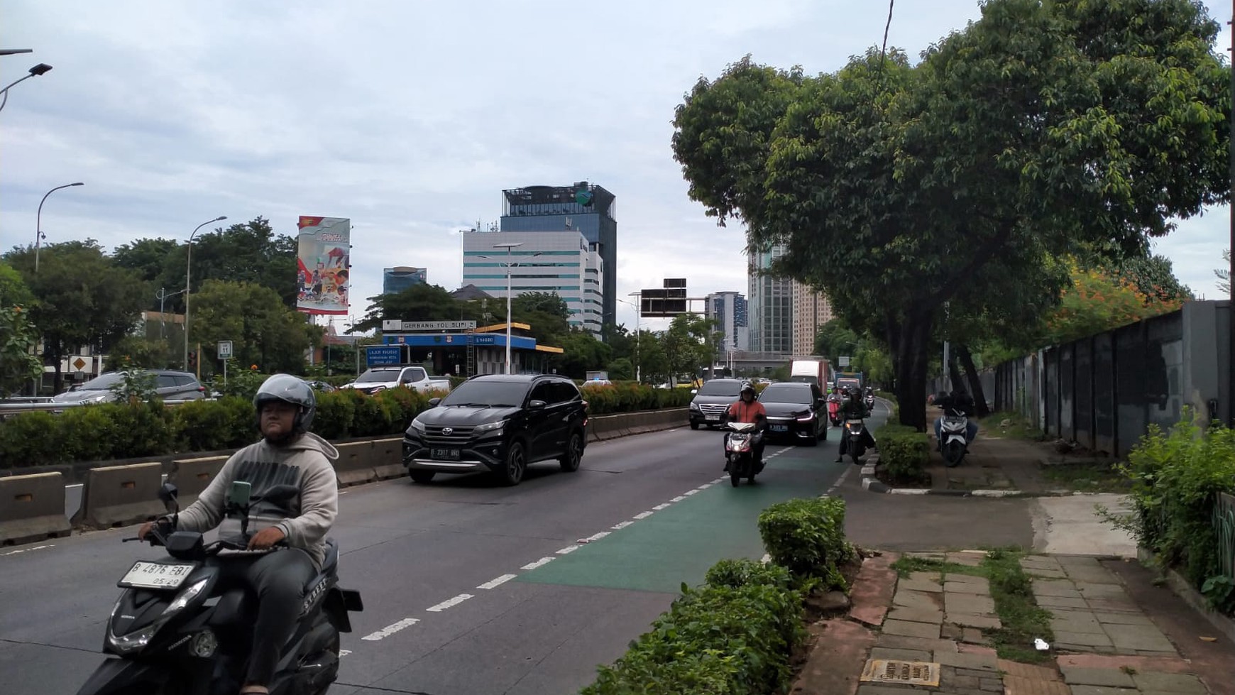 Rumah Hitung Tanah Area Cipete