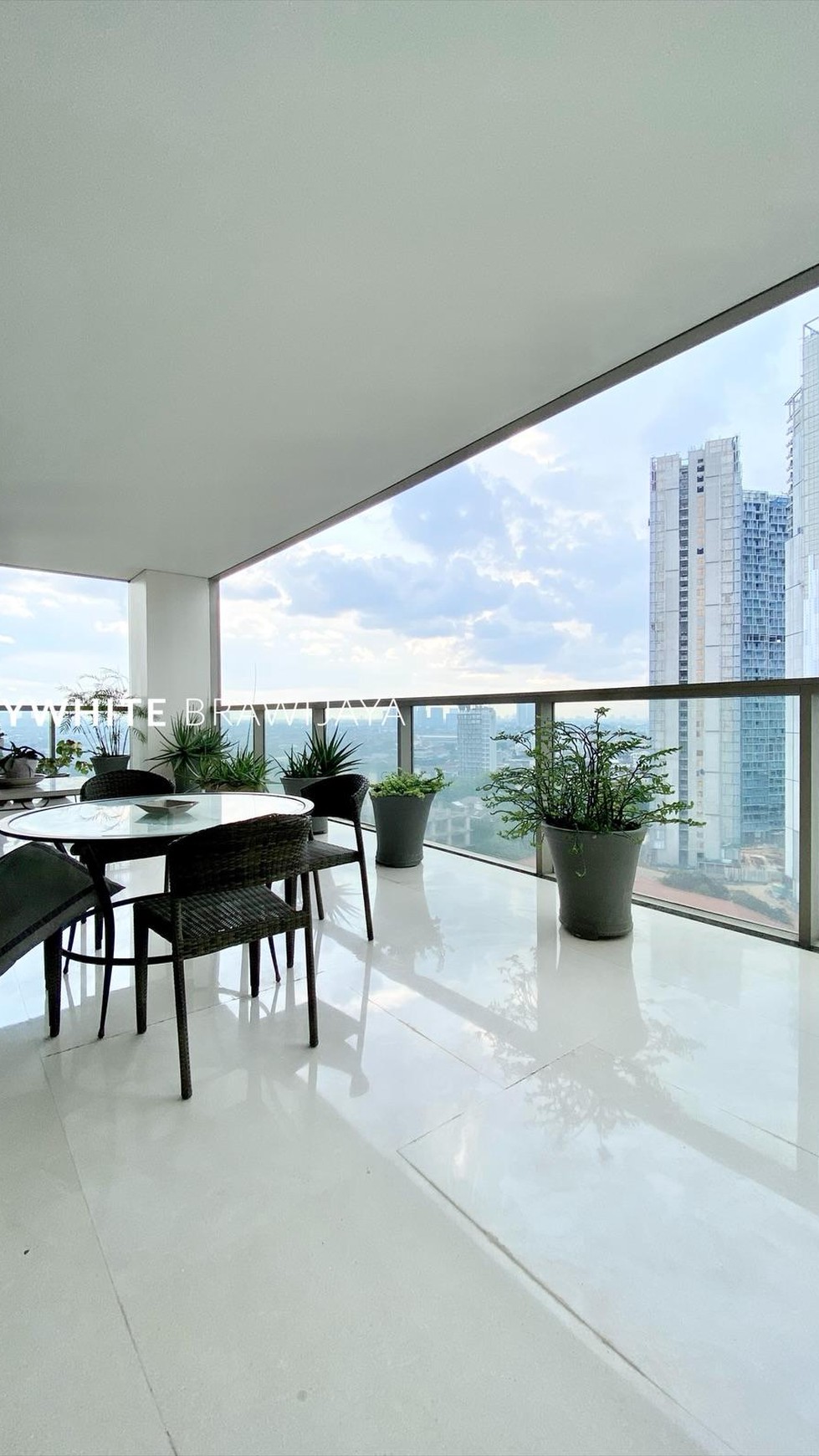 Rumah Hitung Tanah Area Cipete