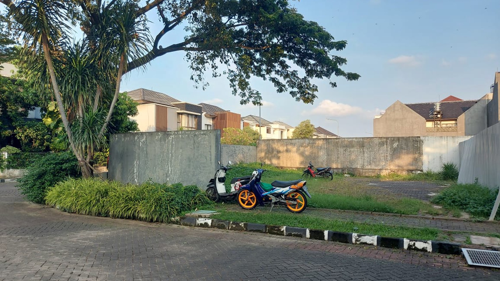 Fatmawati tanah luas 293 posisi hoek dalam cluster