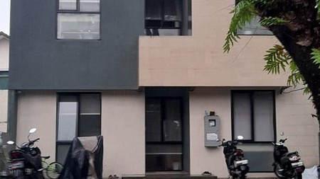 Dijual Rumah (kos-kosan) yang bernilai investasi di Taman Permata Ayu Lippo Karawaci Tangerang 
