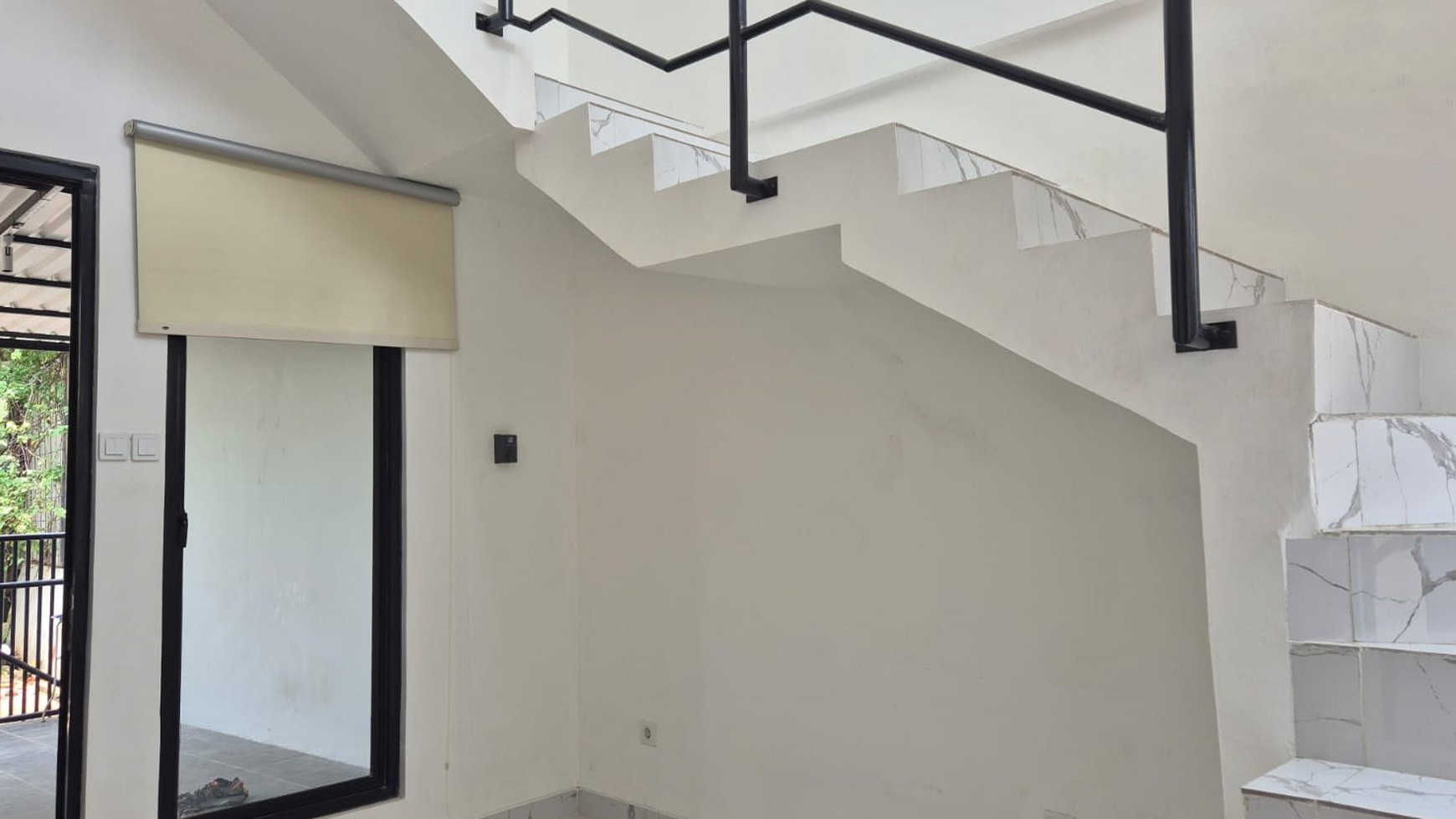 Rumah brand new siap huni di bintaro sektor 4
