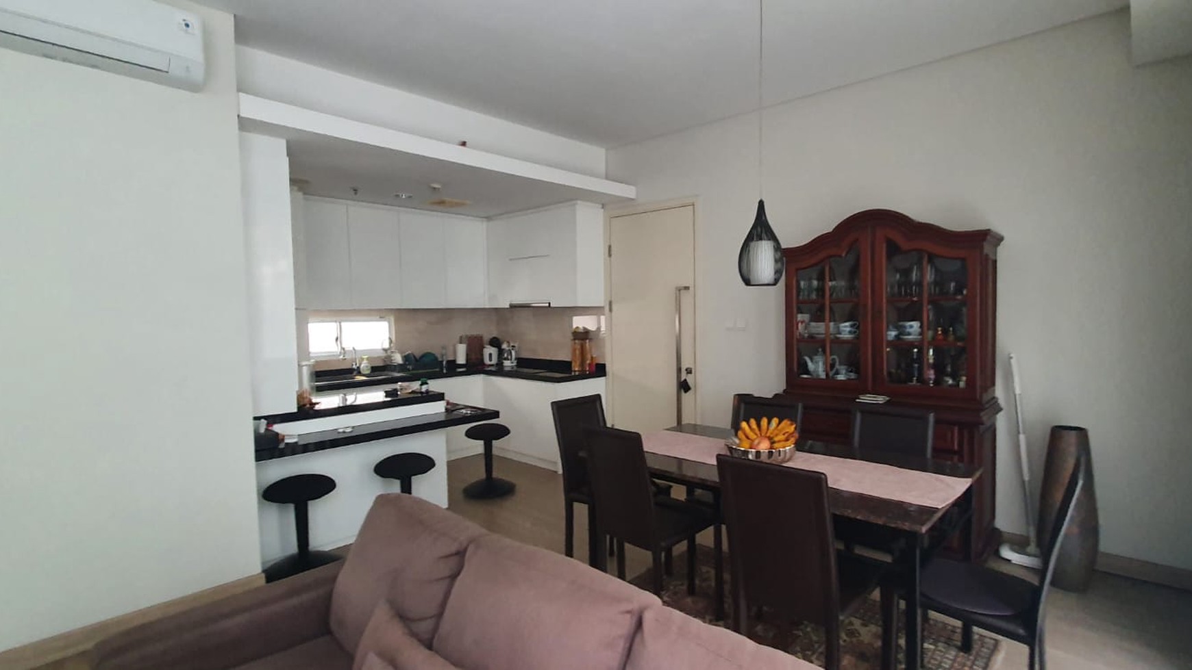 Apartemen Rainbow Spring full furnished harga Murah